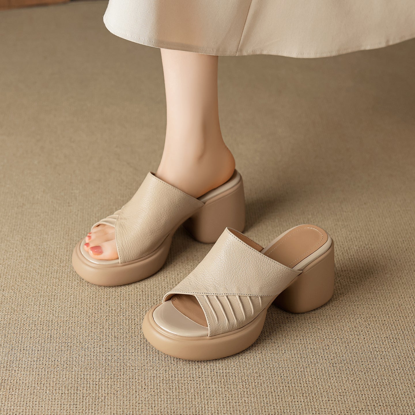 Women's Ruched Block Heel Slides | Open-Toe Lambskin Leather Mules