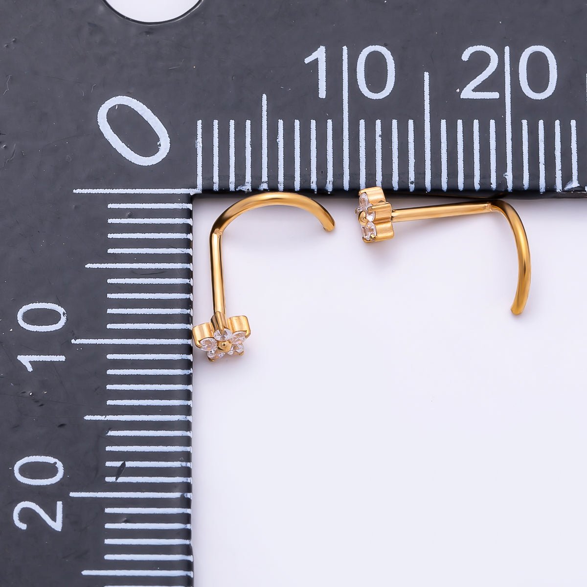 Titanium CZ Flower Nose Stud